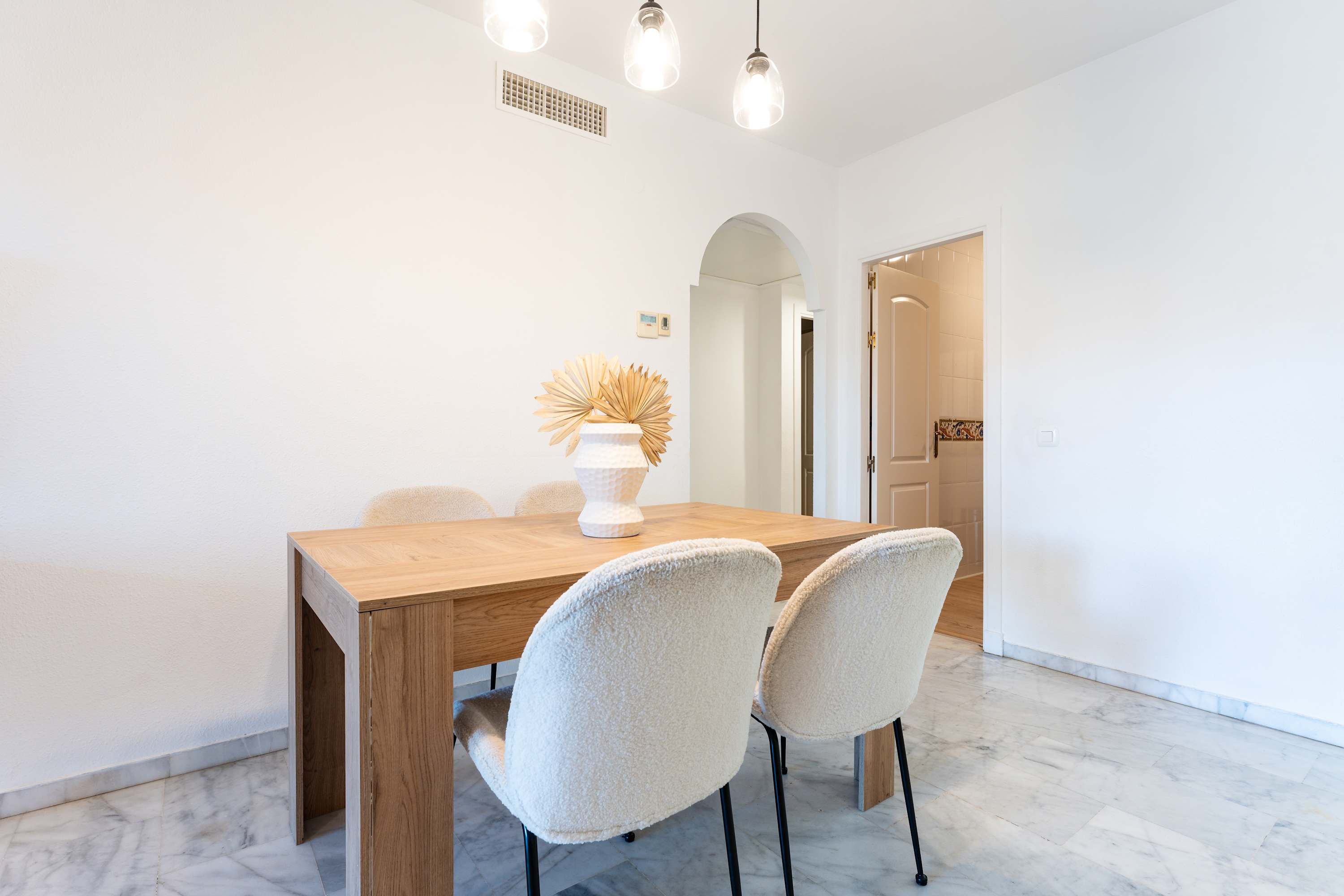 Ground floor flat with direct access to the pool!