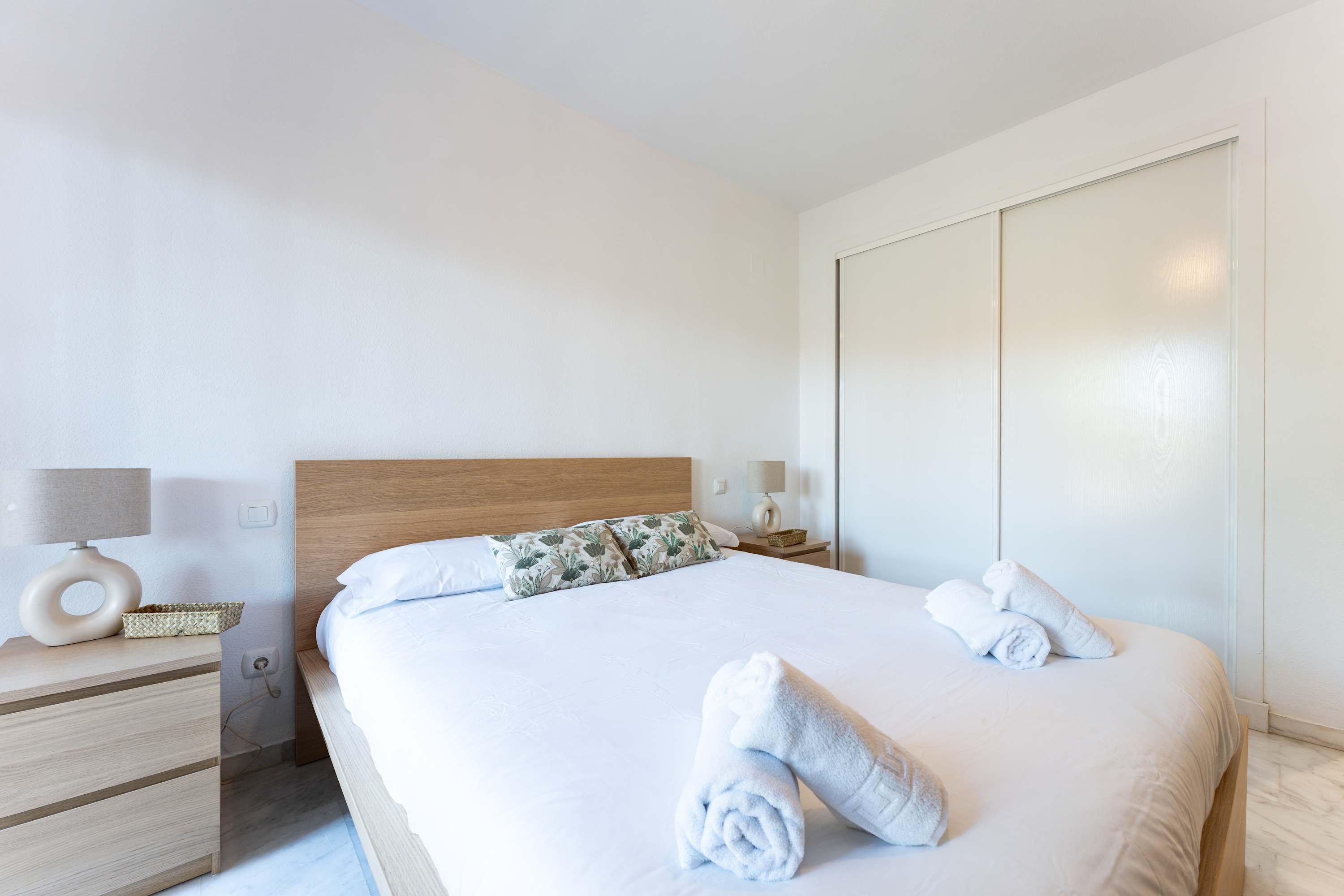 Ground floor flat with direct access to the pool!