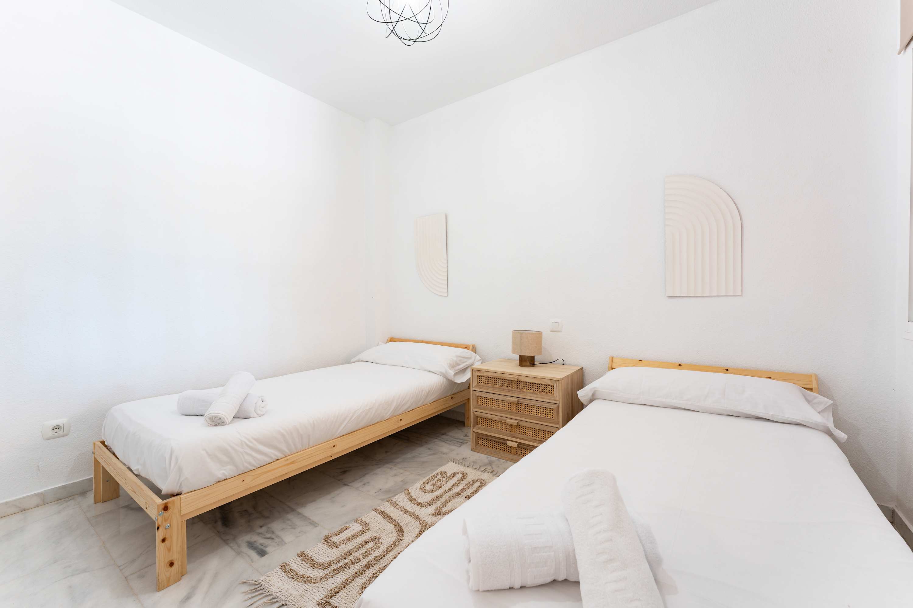 Ground floor flat with direct access to the pool!