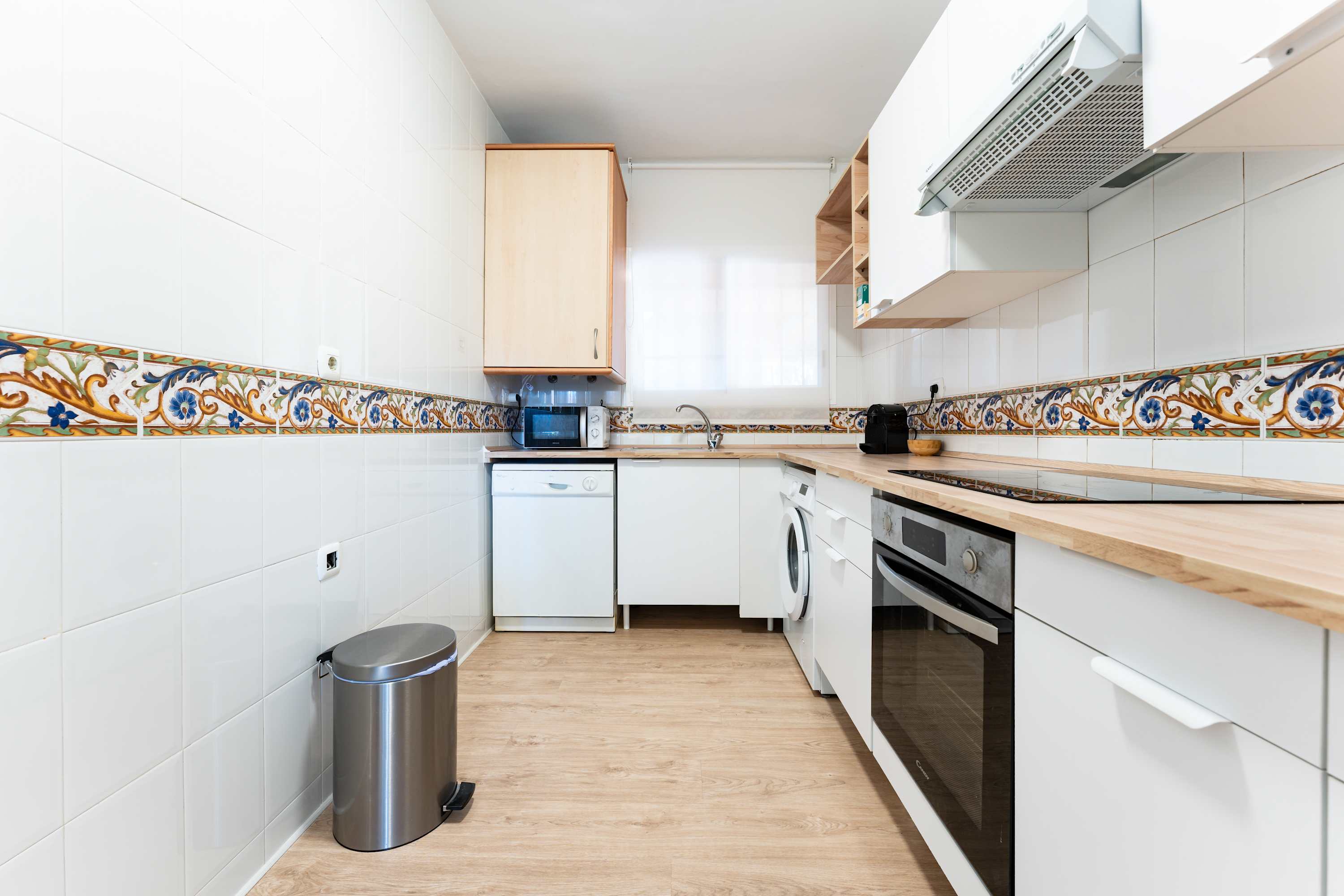 Ground floor flat with direct access to the pool!