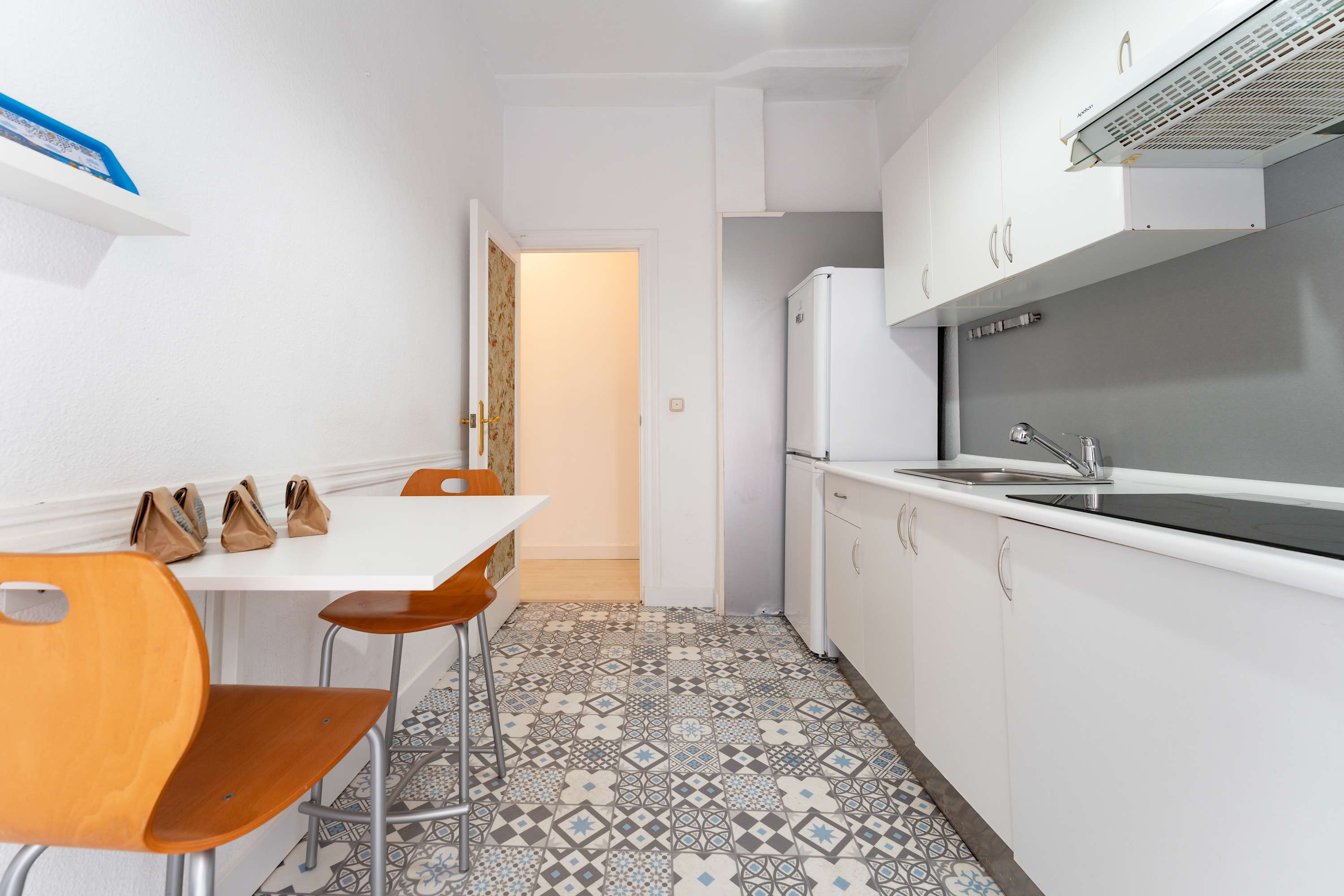 Cozy apartment in the city center (option parking)