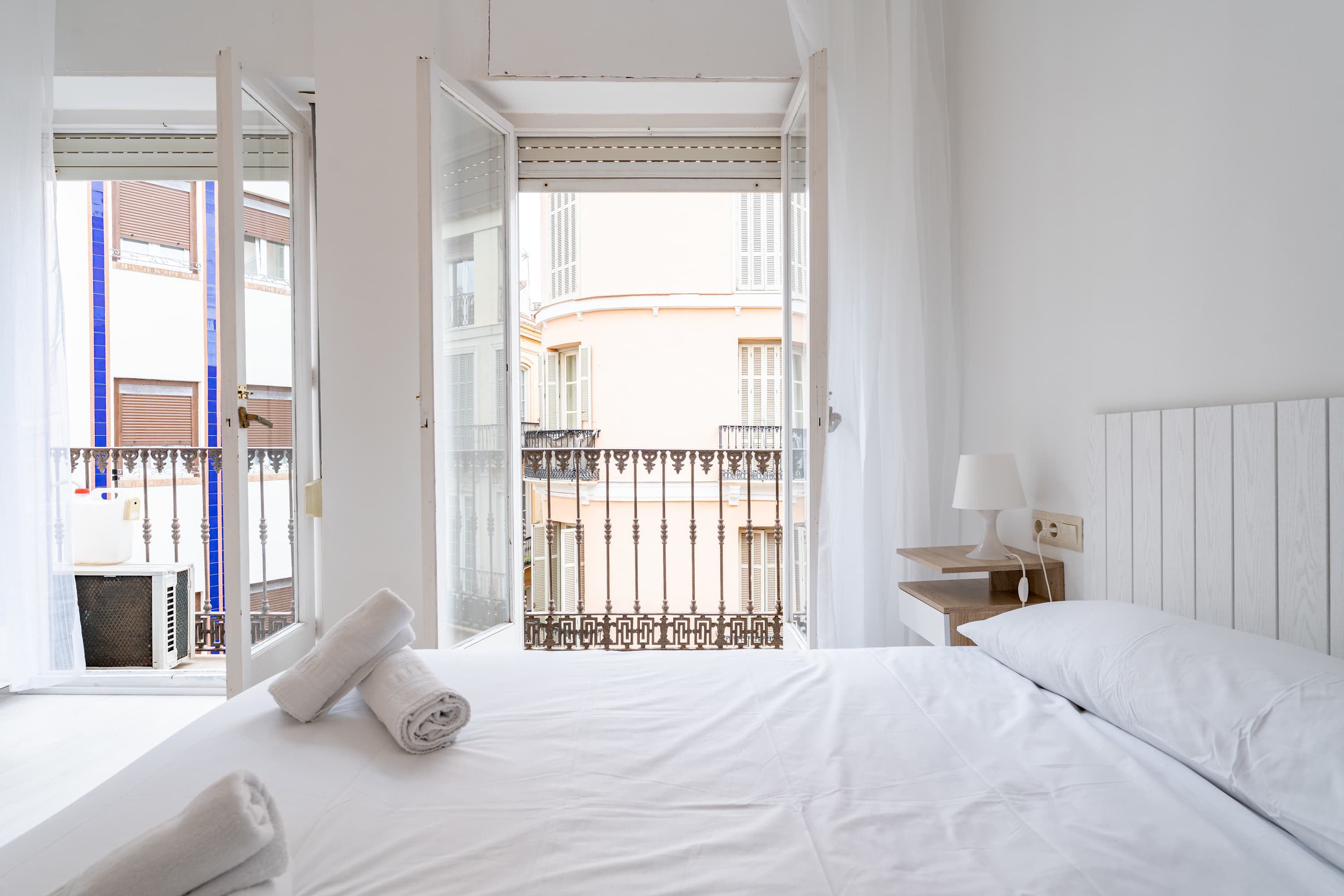 Cozy apartment in the city center (option parking)