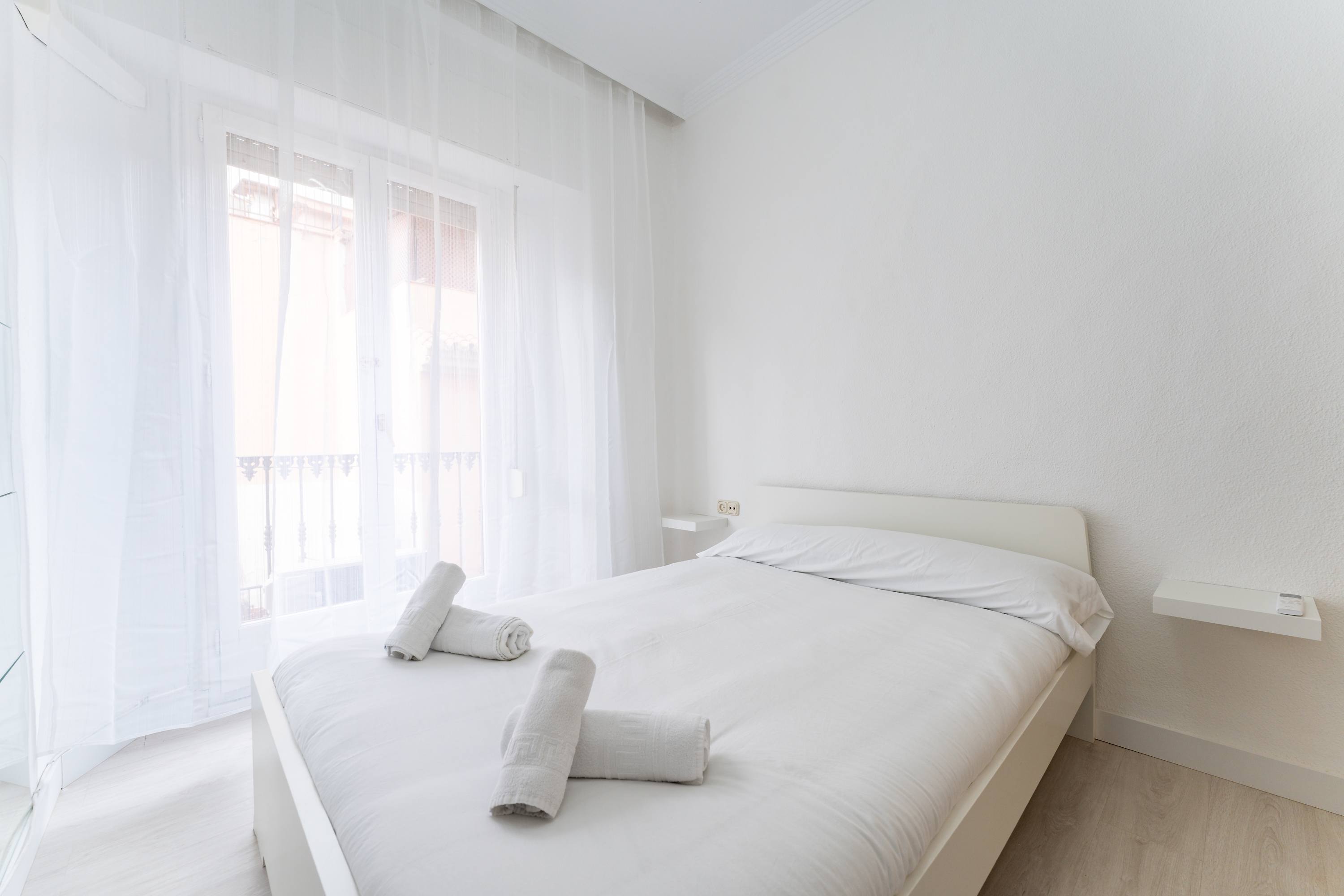 Cozy apartment in the city center (option parking)