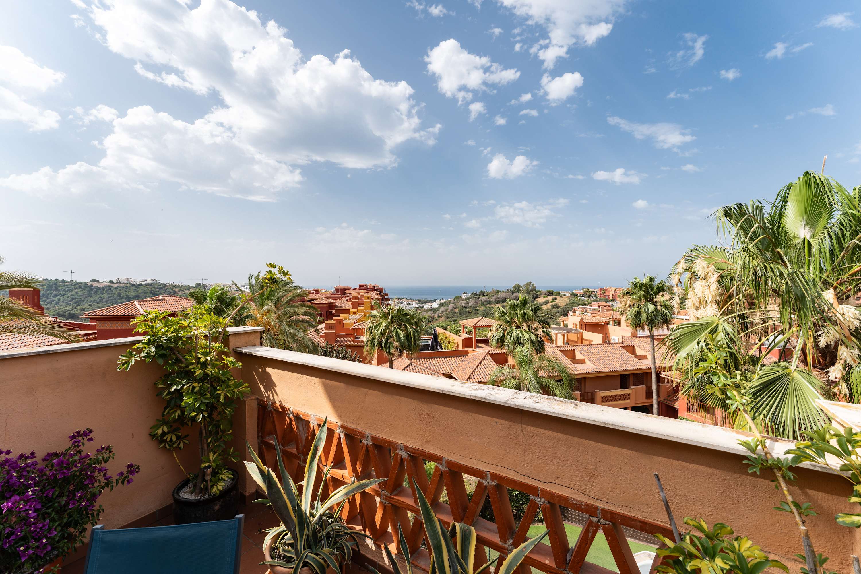 Penthouse with sea views
