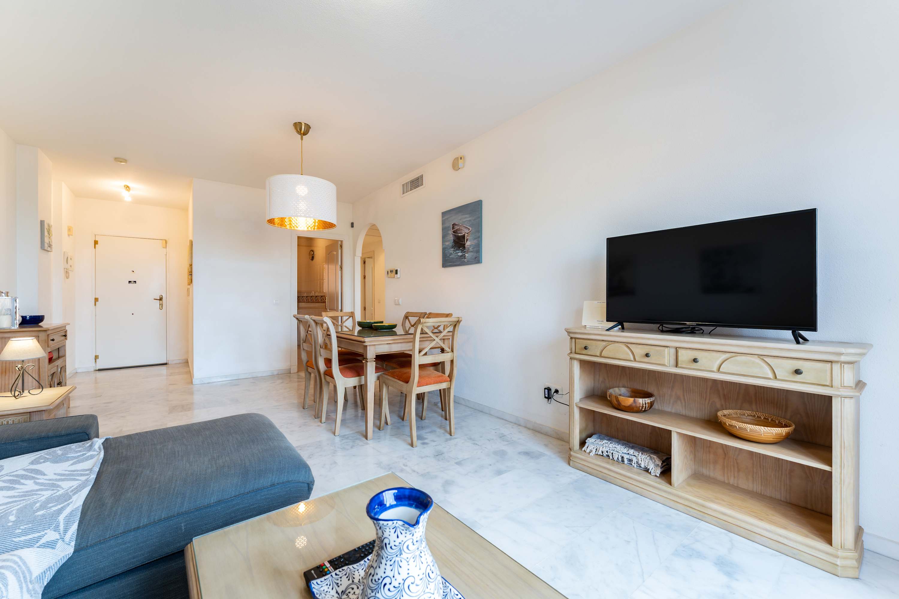 Penthouse with sea views