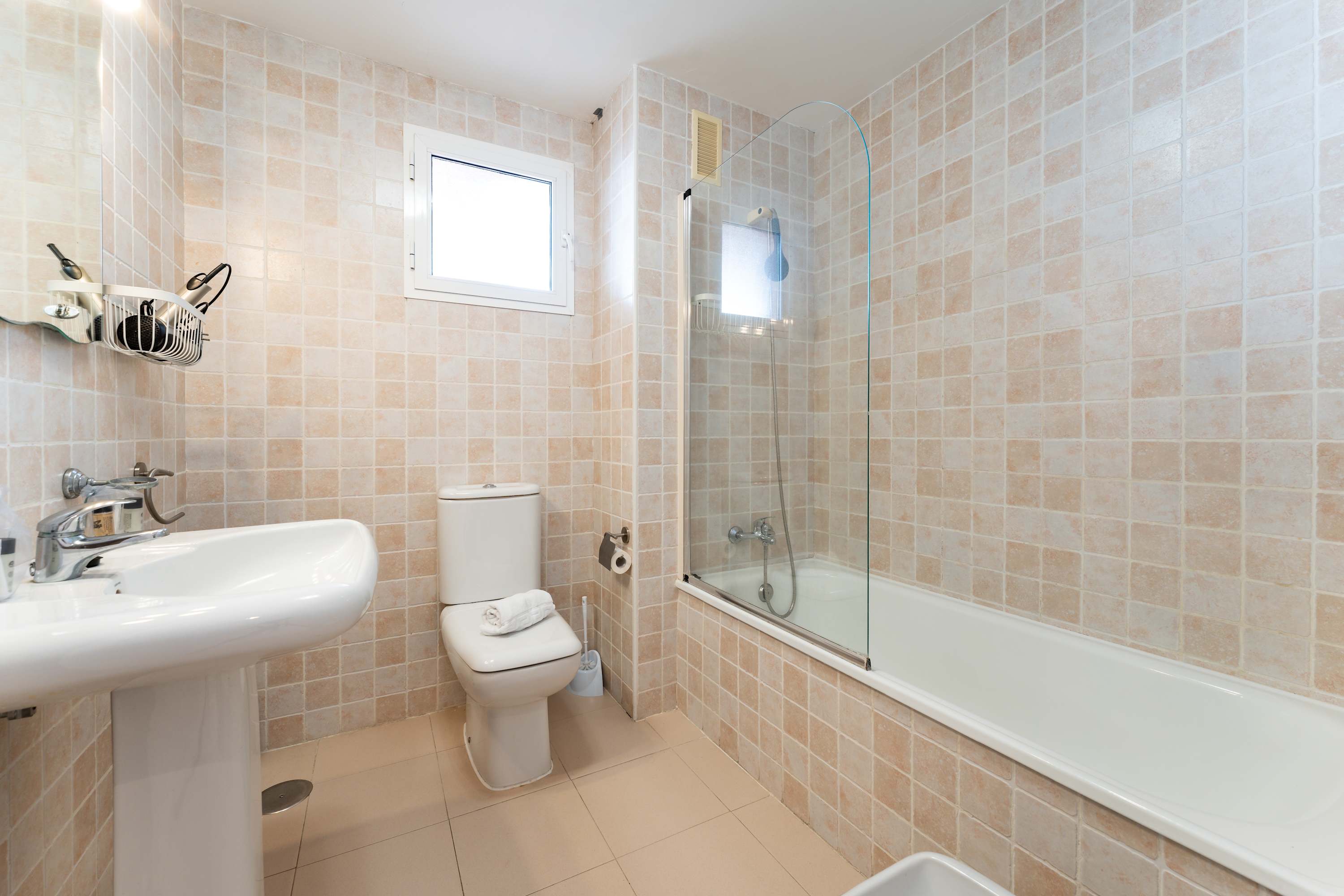 Penthouse with sea views