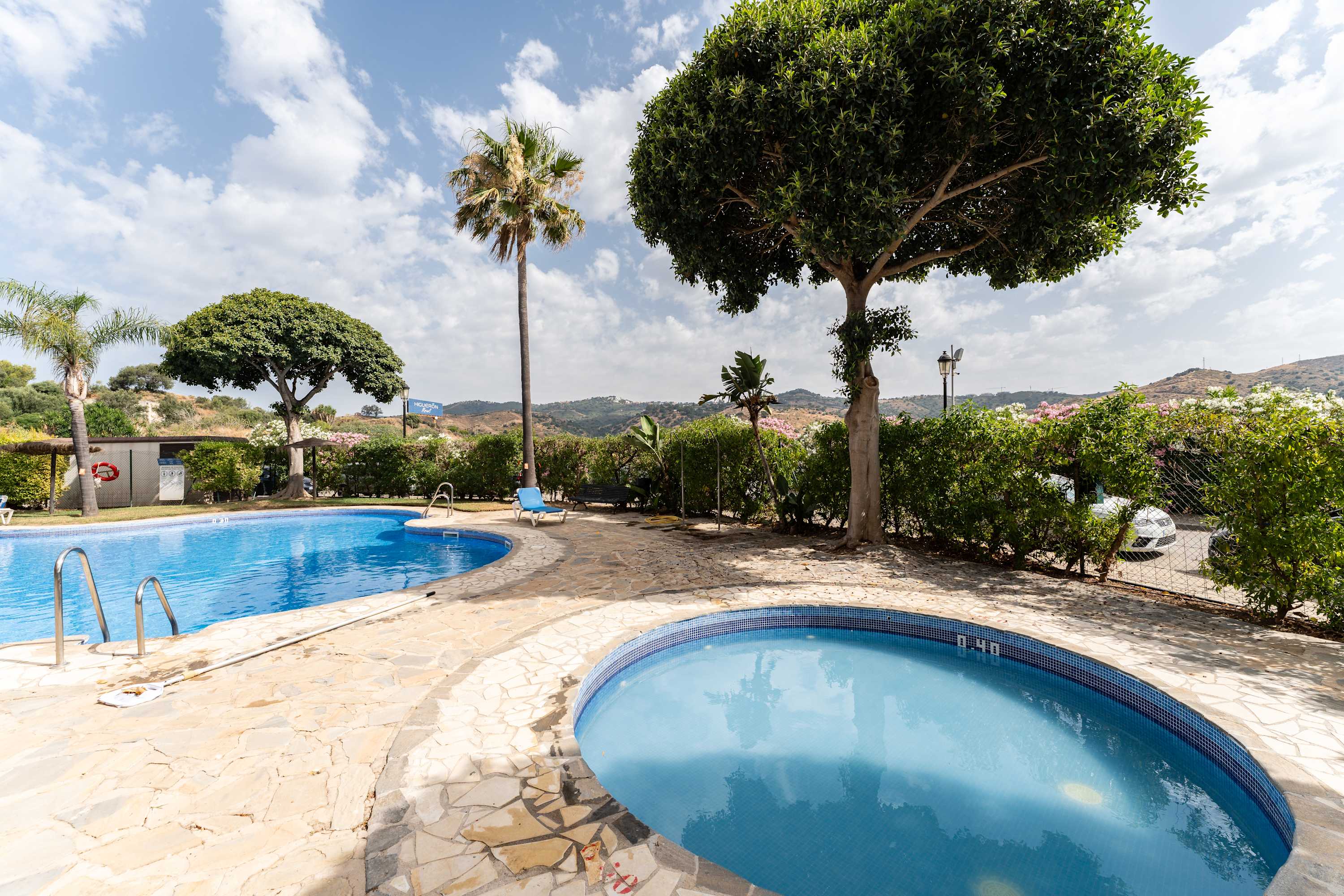 Penthouse with sea views