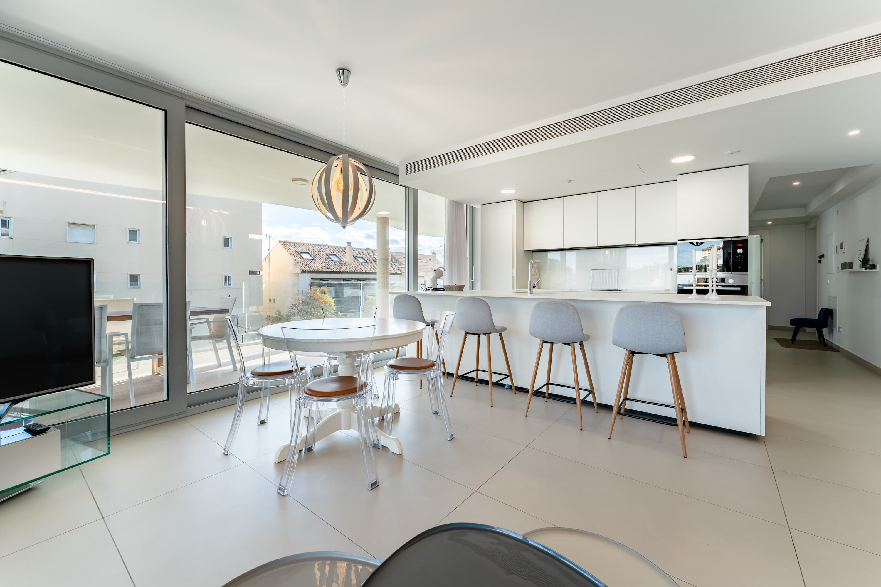 Luxury apartment with seaviews and private parking