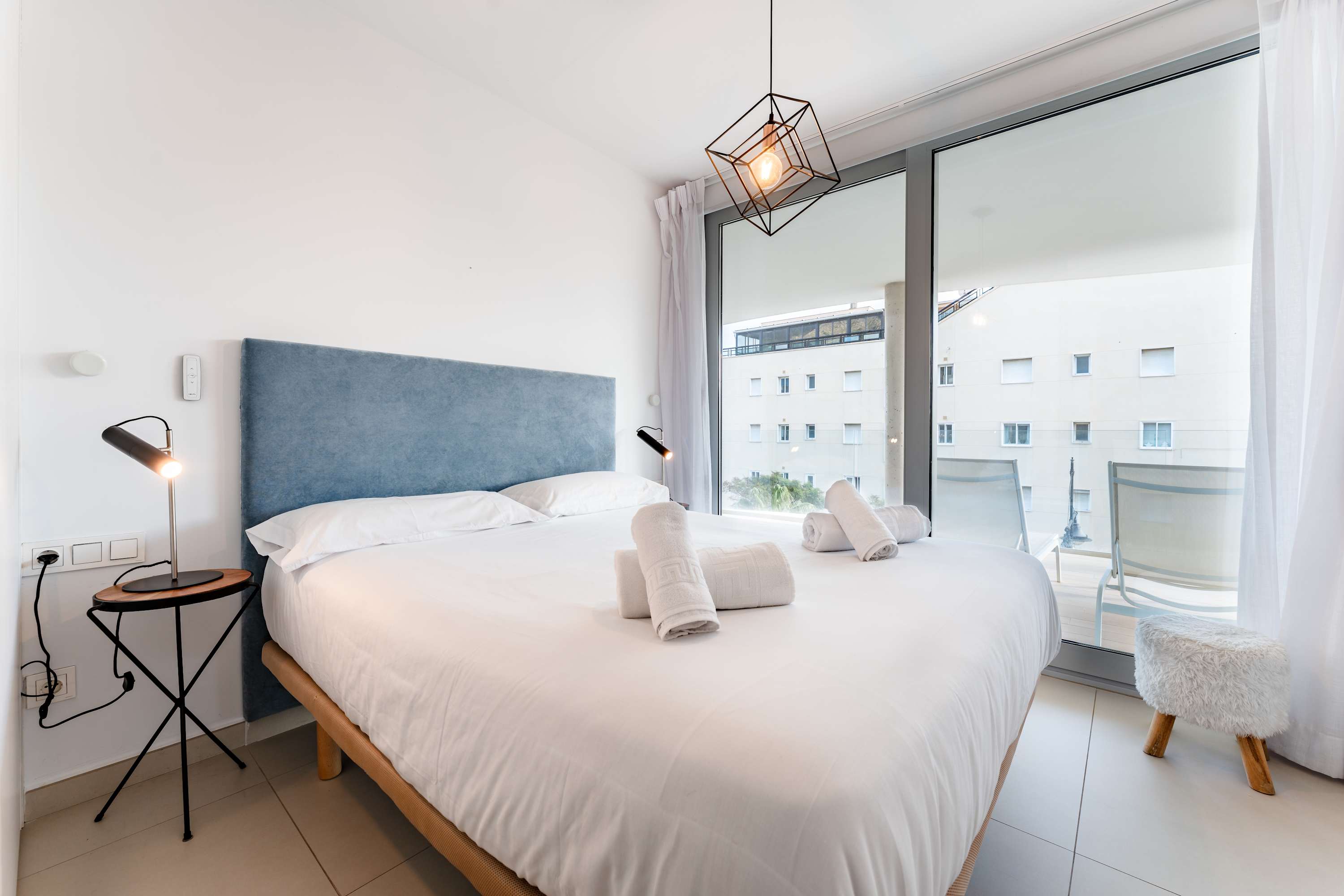 Luxury apartment with seaviews and private parking