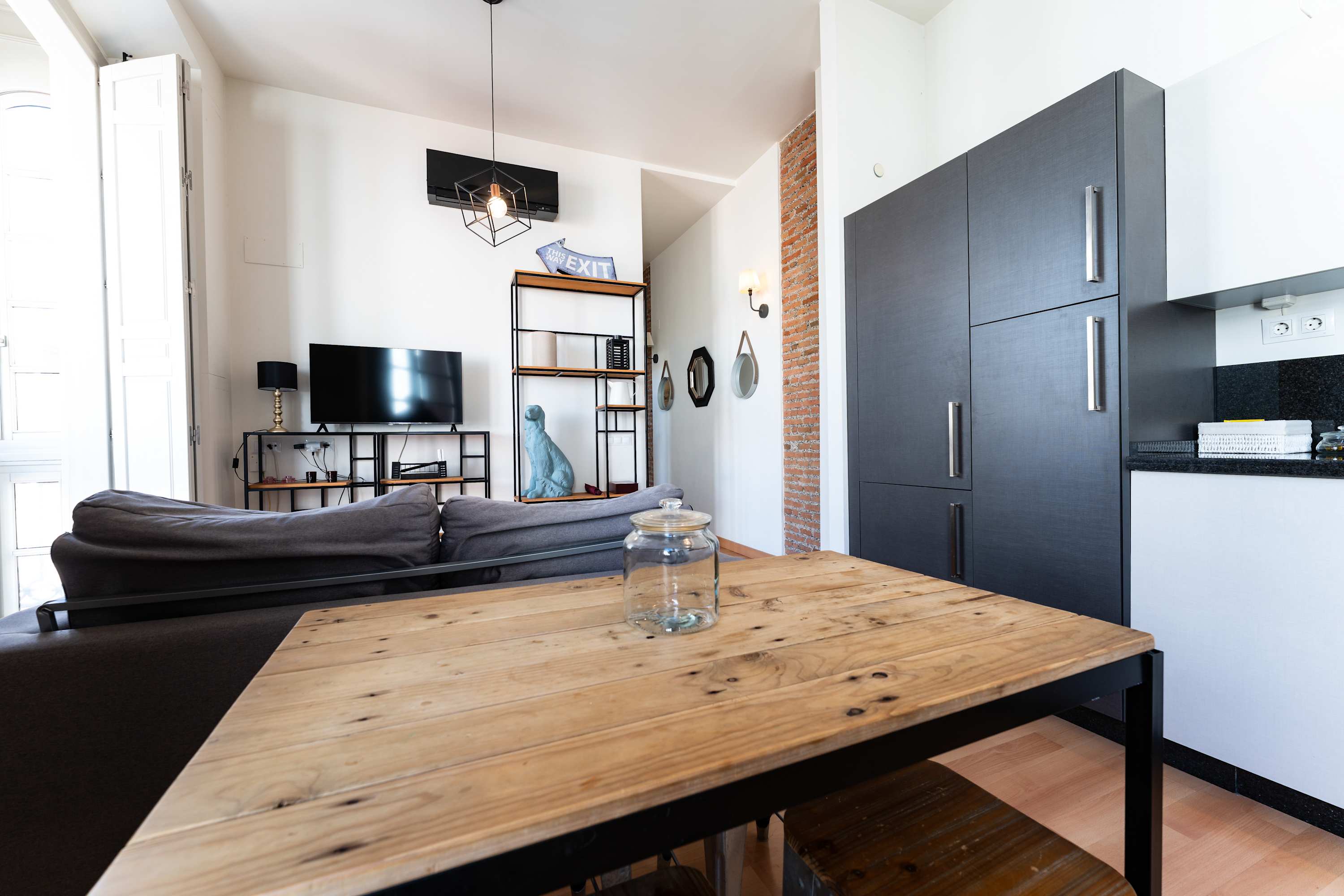 Charming flat in the city center (parking option)